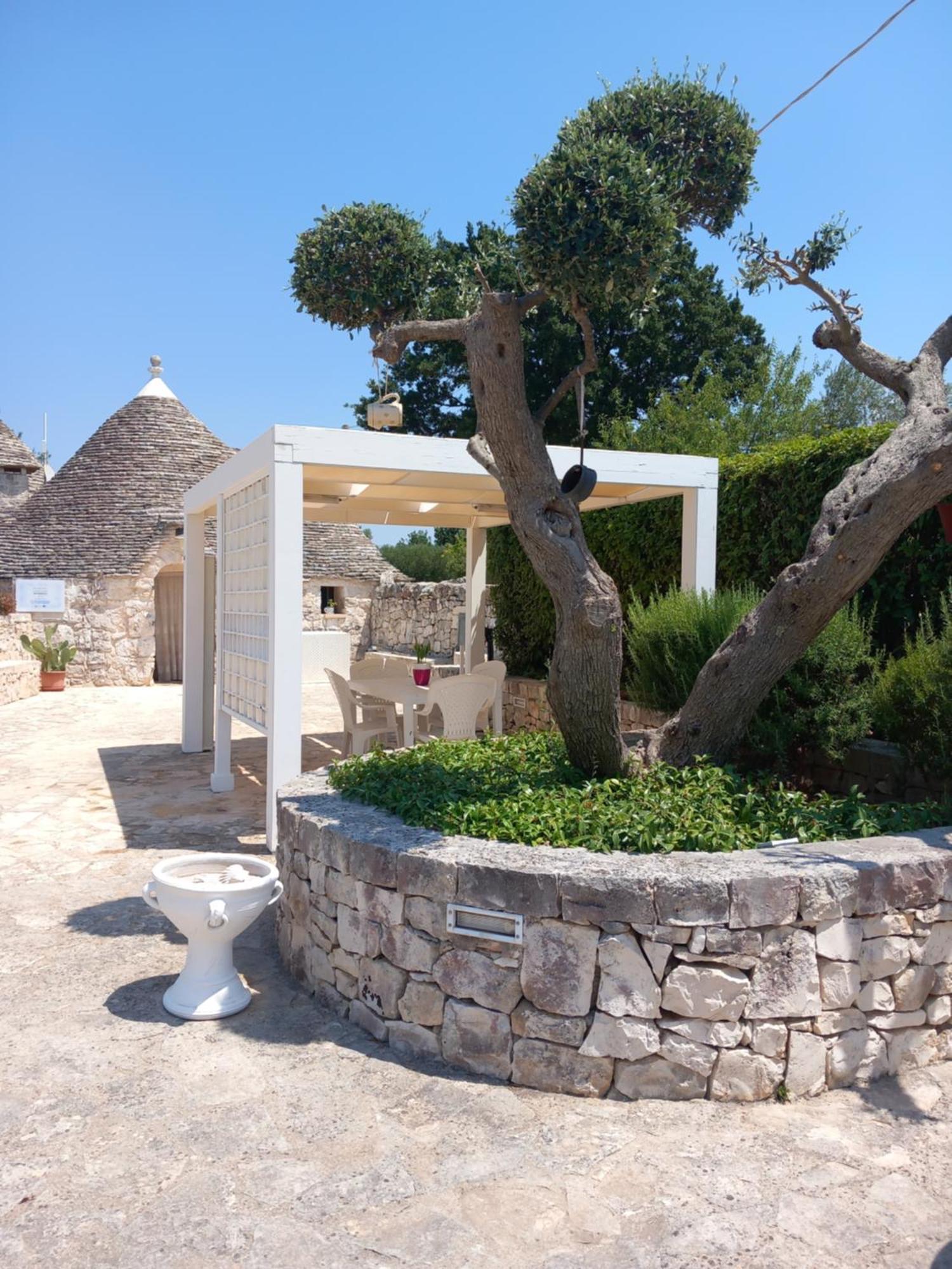 Trullo Monte Del Sale Guest House Alberobello Bagian luar foto
