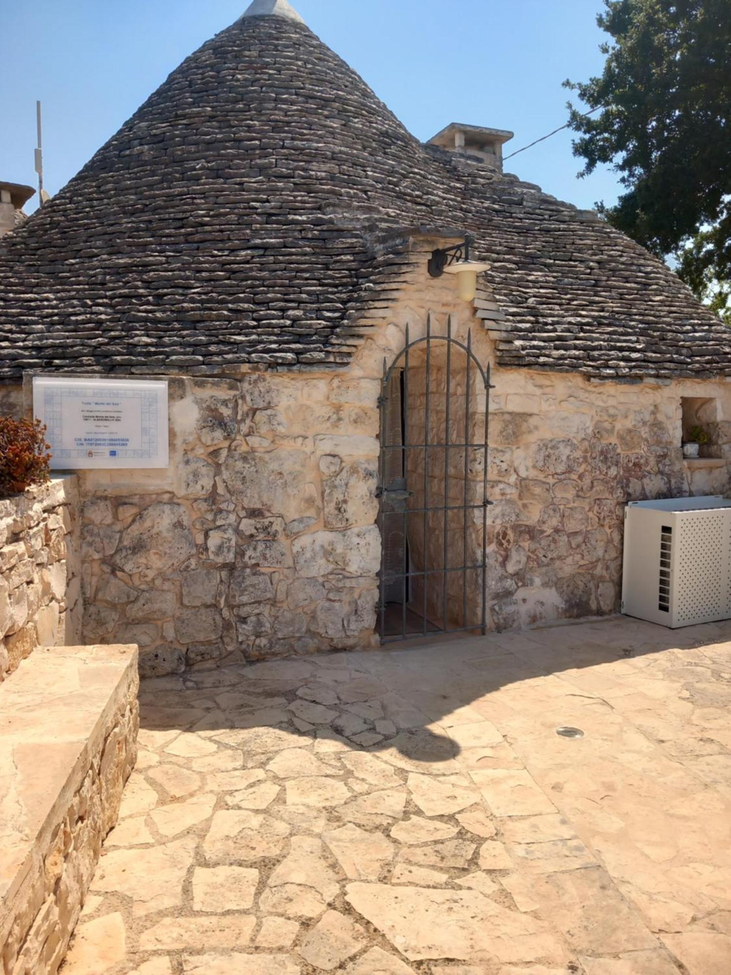 Trullo Monte Del Sale Guest House Alberobello Bagian luar foto