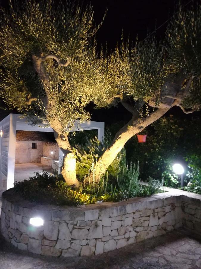 Trullo Monte Del Sale Guest House Alberobello Bagian luar foto